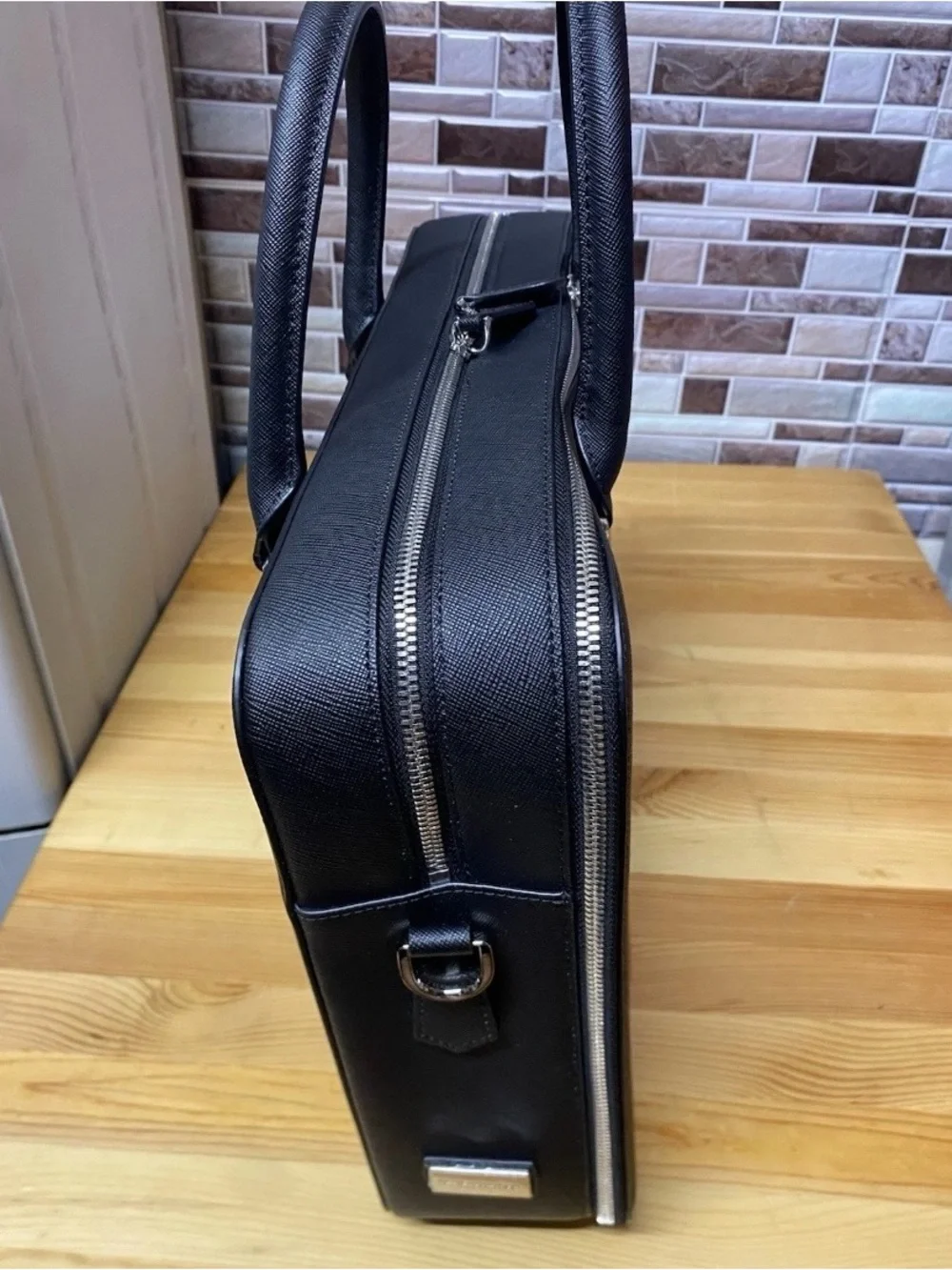 Maverick & Co Manhattan Double Zip Leather Briefcase Black/Red